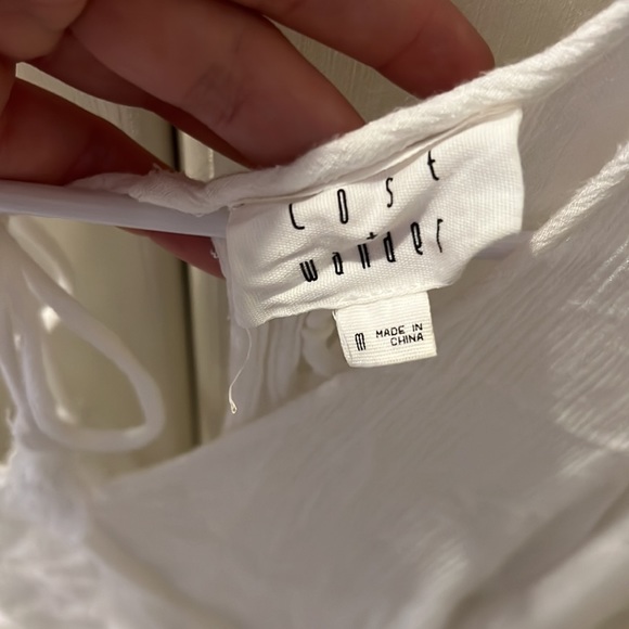 Lost and Wander medium white blouse. - Picture 3 of 6